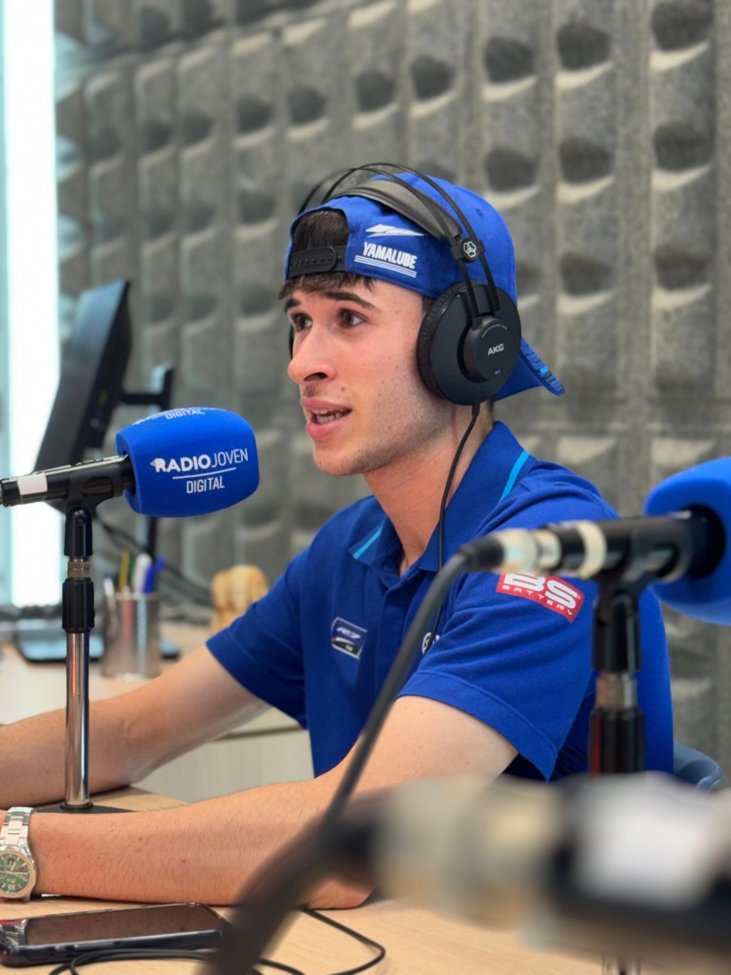 Primer plano durante la entrevista en Radio Joven Digital